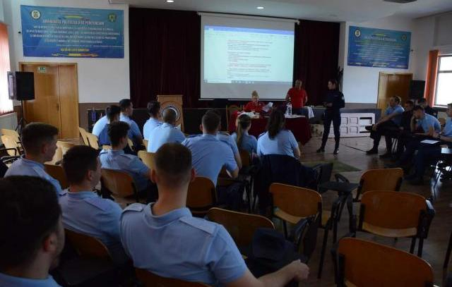 Elevii Școlii Naționale de Pregătire a Agenților de Penitenciare instruiți pe tema situațiilor de urgență